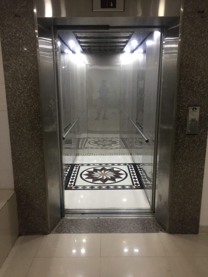 Thang máy bệnh viện 1000kg